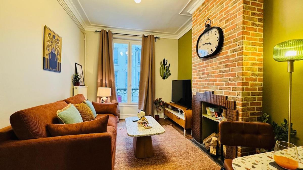 Urban Cocoon With A Unique Style Appartamento Parigi